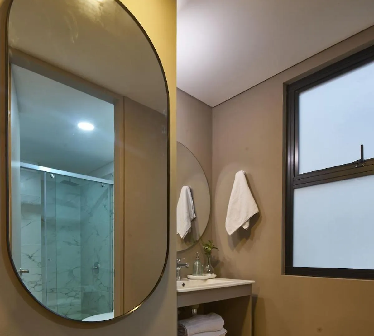 Quiet Comfort With City Access In Chapinero Stay Богота Апартаменты